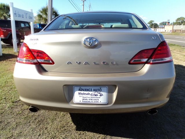 Toyota Avalon 2006 photo 2