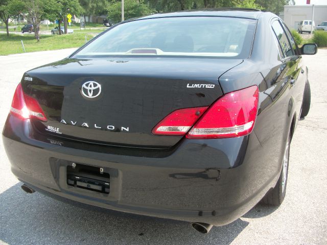 Toyota Avalon 2006 photo 1