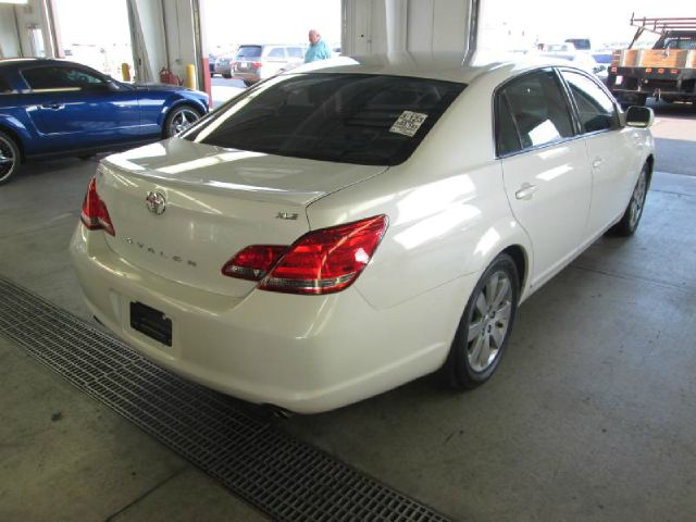 Toyota Avalon 2006 photo 3