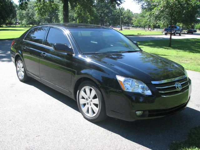 Toyota Avalon 2006 photo 1