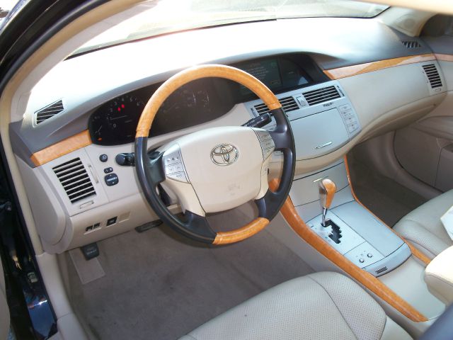 Toyota Avalon 2006 photo 1