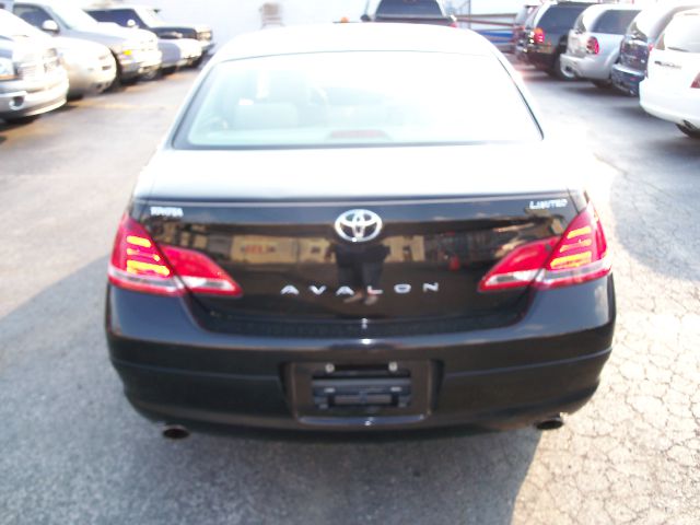 Toyota Avalon 2006 photo 2