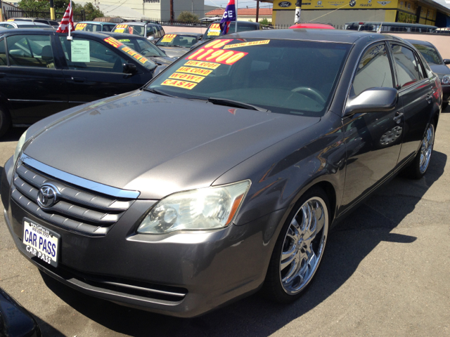 Toyota Avalon 2006 photo 1