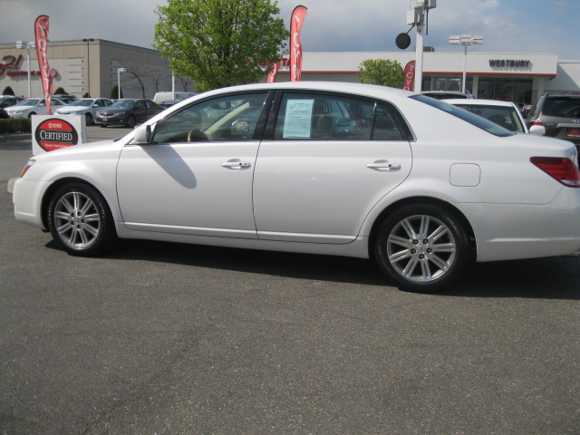 Toyota Avalon 2007 photo 1