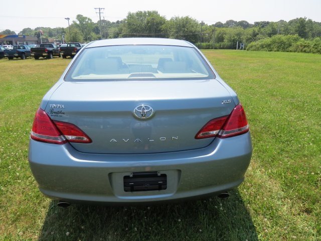 Toyota Avalon 2007 photo 2