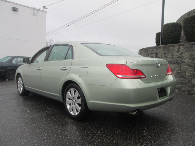 Toyota Avalon 2007 photo 2