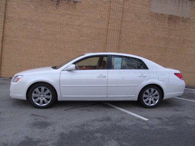 Toyota Avalon 2007 photo 1