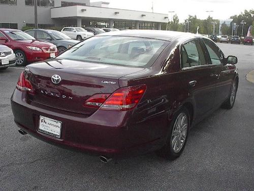 Toyota Avalon 2008 photo 2