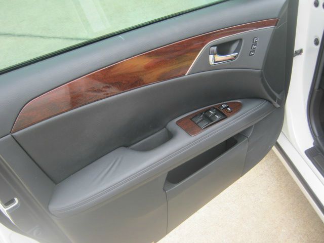 Toyota Avalon 2009 photo 2