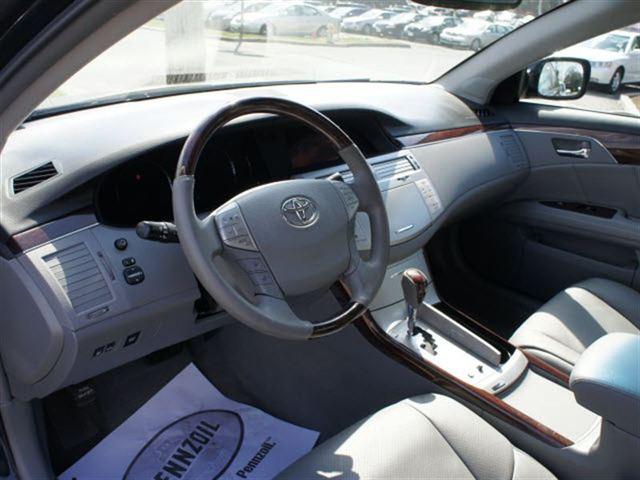 Toyota Avalon 2009 photo 2