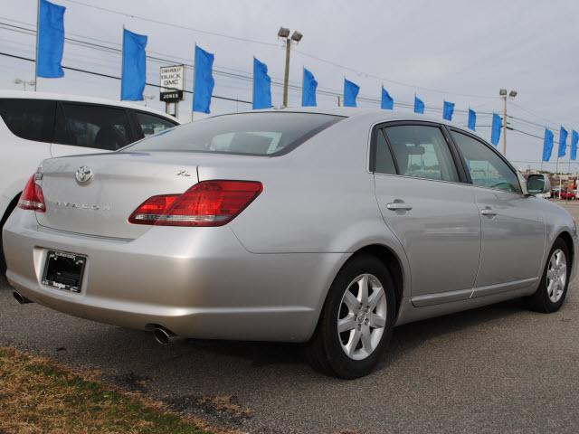 Toyota Avalon 2009 photo 1