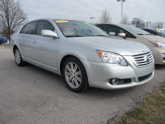 Toyota Avalon 2010 photo 1