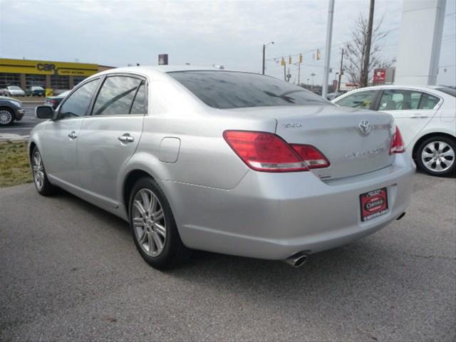 Toyota Avalon 2010 photo 3