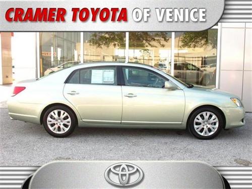 Toyota Avalon 2010 photo 1