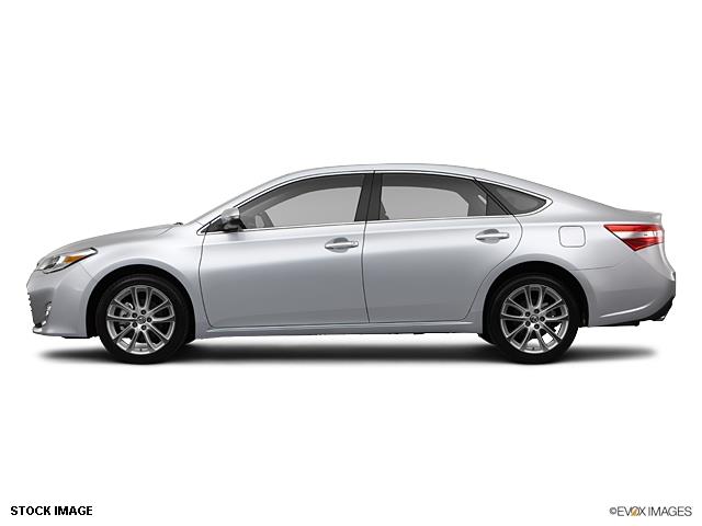 Toyota Avalon 2013 photo 9