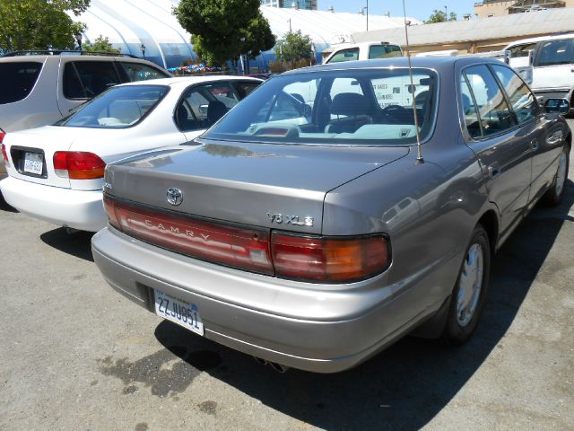 Toyota Camry 1992 photo 3