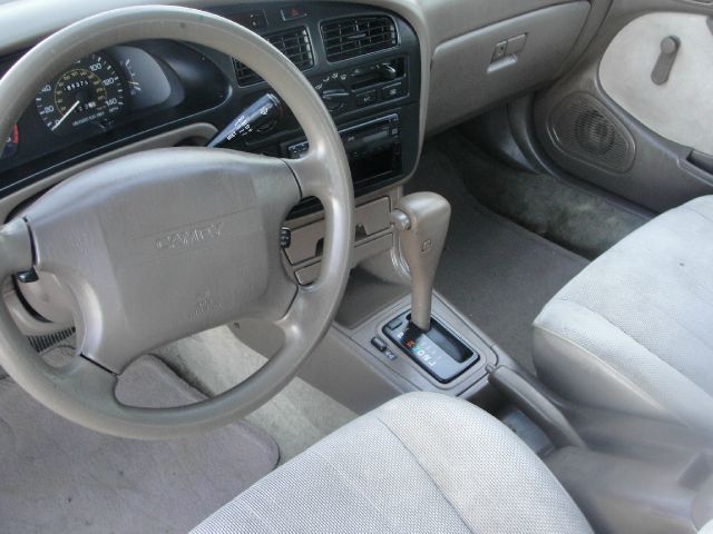 Toyota Camry 1993 photo 1