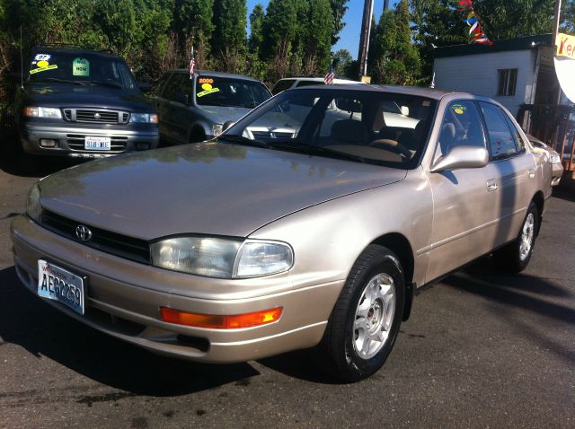 Toyota Camry 1993 photo 1