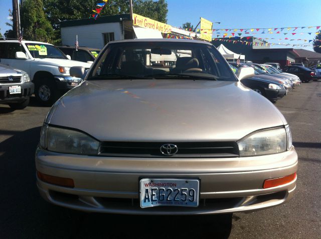 Toyota Camry 1993 photo 2