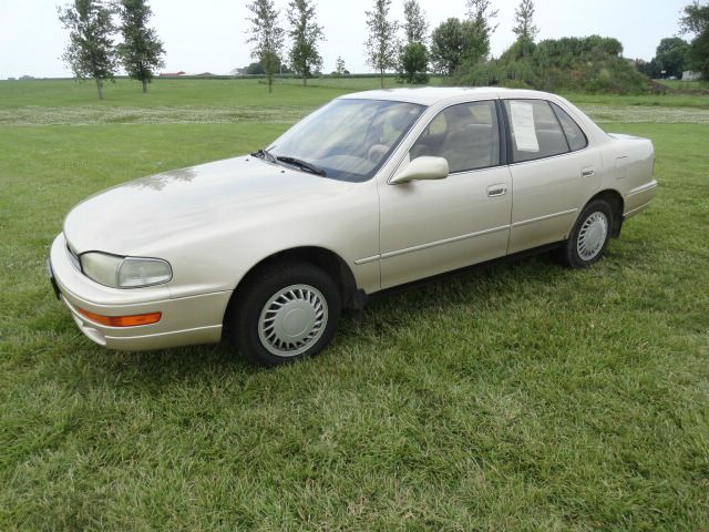 Toyota Camry 1993 photo 2