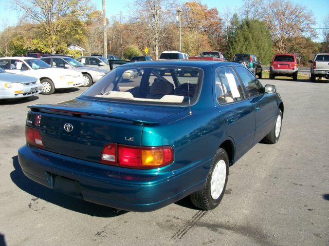 Toyota Camry 1995 photo 2