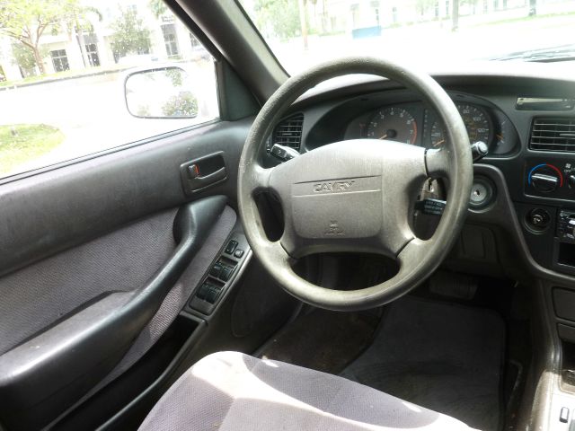 Toyota Camry 1995 photo 4