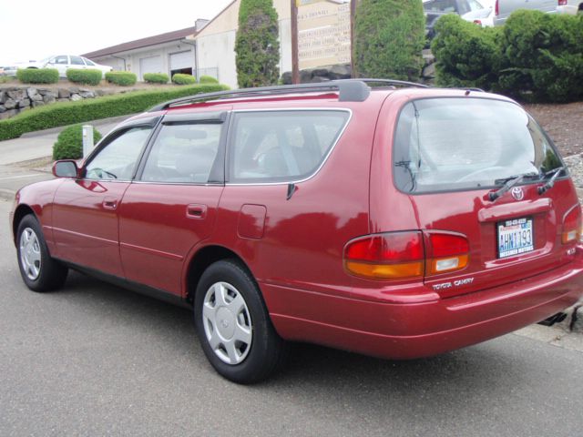 Toyota Camry Enthusiast 2D Roadster Wagon