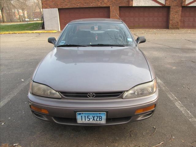 Toyota Camry 1996 photo 1