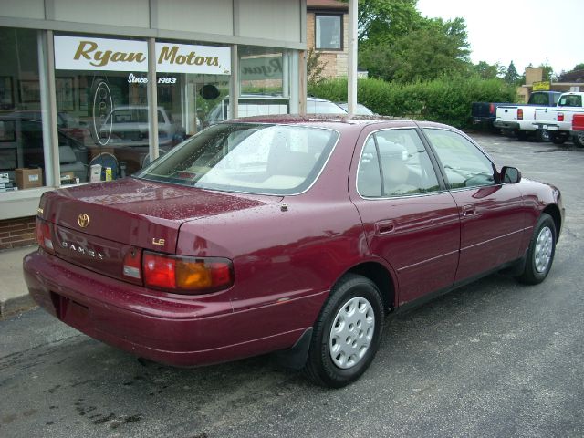 Toyota Camry 1996 photo 4