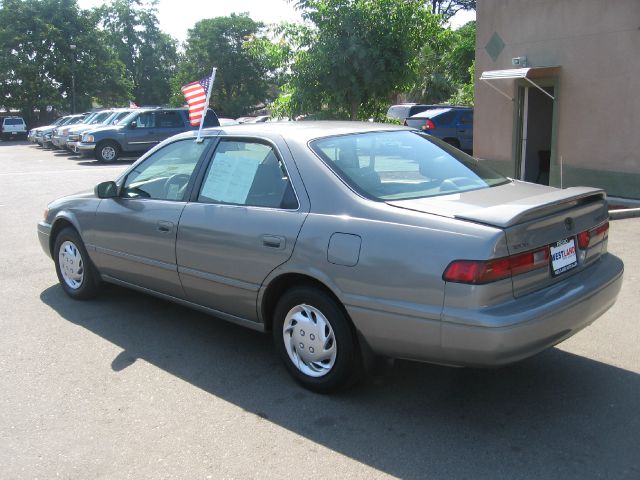 Toyota Camry 1997 photo 7