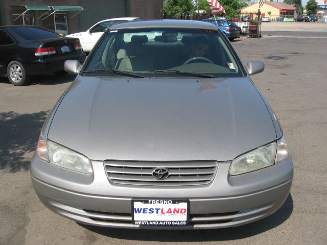 Toyota Camry 1997 photo 8