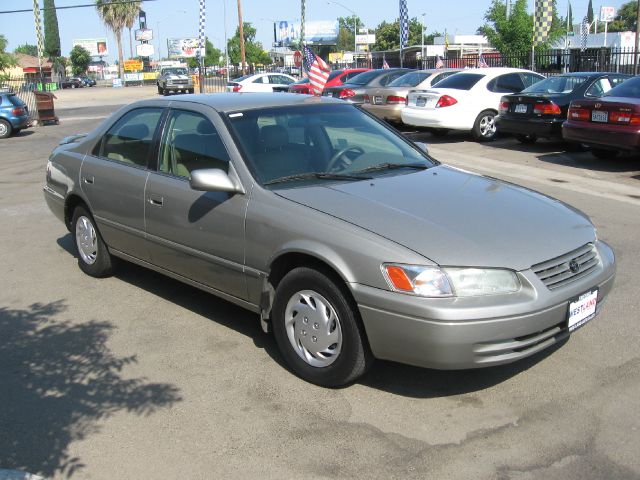 Toyota Camry 1997 photo 9