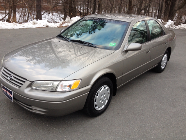 Toyota Camry 1997 photo 4