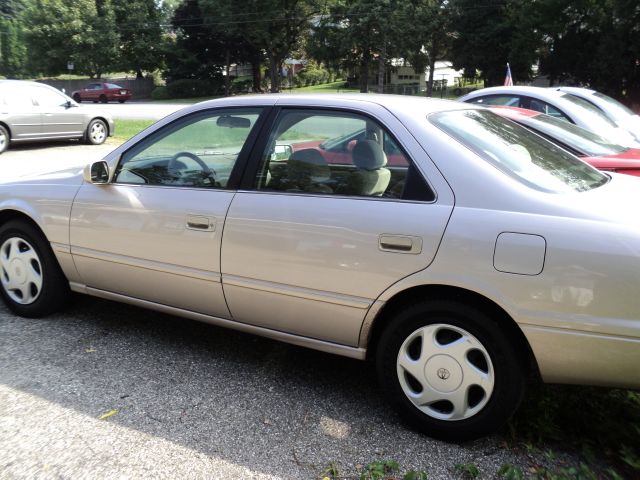 Toyota Camry 1997 photo 3