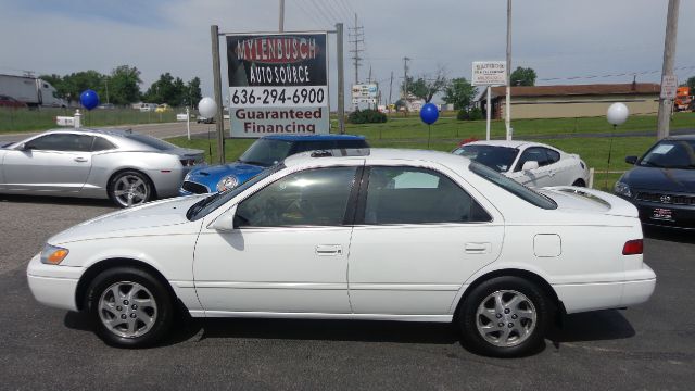 Toyota Camry 1997 photo 2