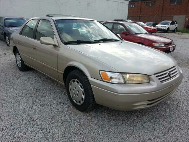 Toyota Camry 1997 photo 2