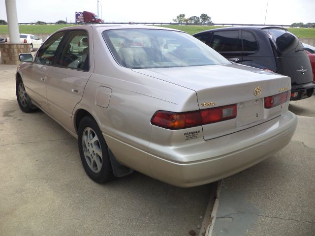 Toyota Camry 1997 photo 2