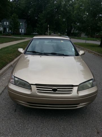 Toyota Camry 1997 photo 2