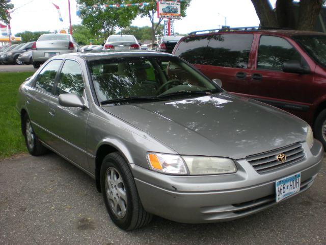 Toyota Camry 1997 photo 1