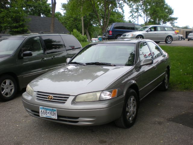 Toyota Camry 1997 photo 9