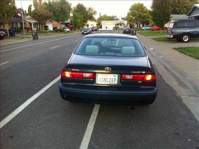 Toyota Camry 1997 photo 1