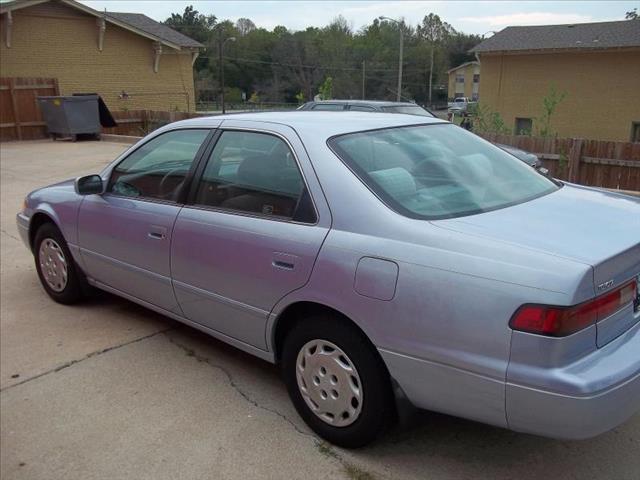 Toyota Camry 1997 photo 3