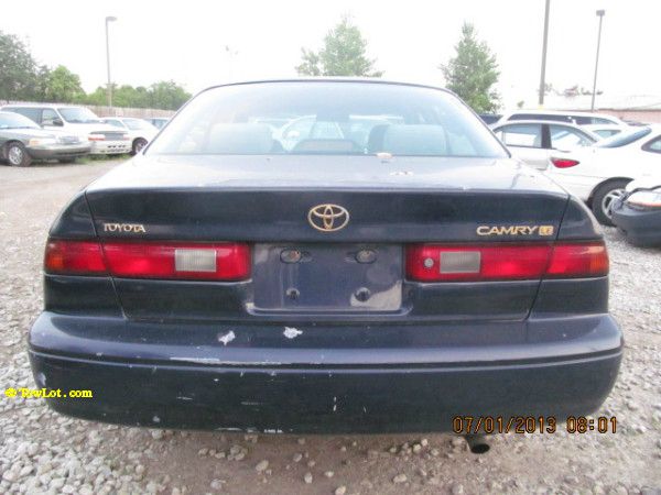 Toyota Camry 1997 photo 2