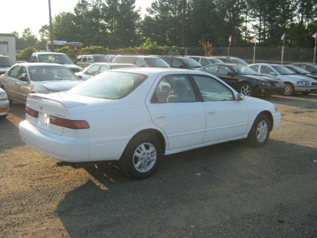 Toyota Camry X Sedan