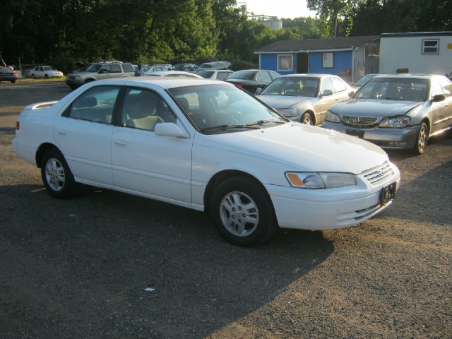 Toyota Camry 1997 photo 1