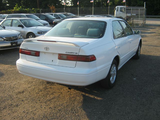 Toyota Camry 1997 photo 3