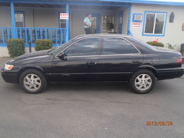 Toyota Camry 1997 photo 2