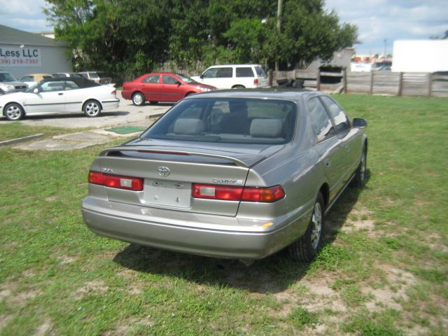 Toyota Camry 1997 photo 2