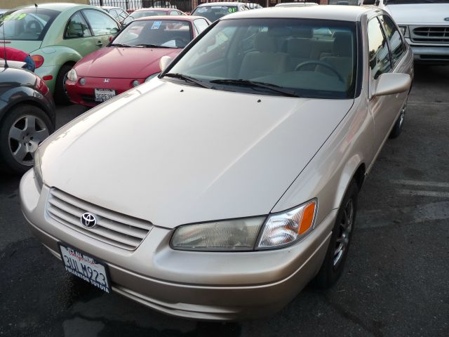 Toyota Camry 1997 photo 1