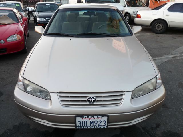 Toyota Camry 1997 photo 2